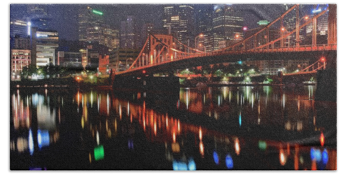 Pittsburgh Bath Towel featuring the photograph Pittsburgh Lights by Frozen in Time Fine Art Photography