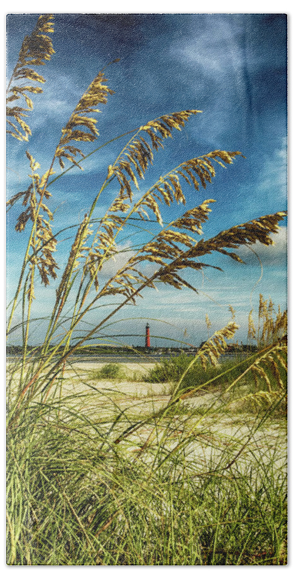 Light Bath Towel featuring the photograph Ponce Inlet Lighthouse by Dillon Kalkhurst