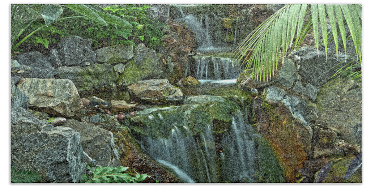 Muttart Conservatory Bath Towel featuring the photograph Pond@Muttart by Stan Kwong