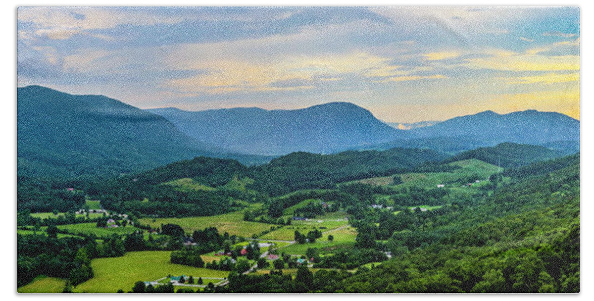 Powell Valley Bath Towel featuring the photograph Powell Valley Sunset by Dale R Carlson