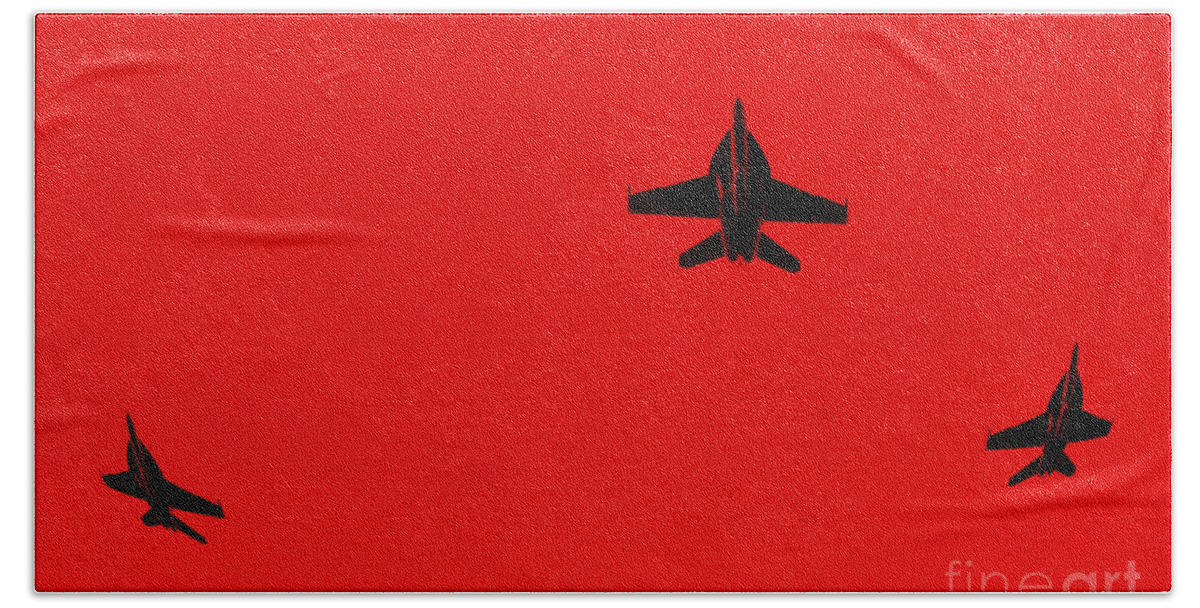 F-18 Fighter Jets Bath Towel featuring the photograph Red Alert by Mark Madere