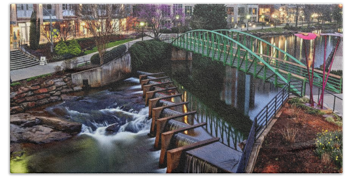 Downtown Greenville Bath Towel featuring the photograph Reedy River Greenville South Carolina Before Sunrise by Carol Montoya