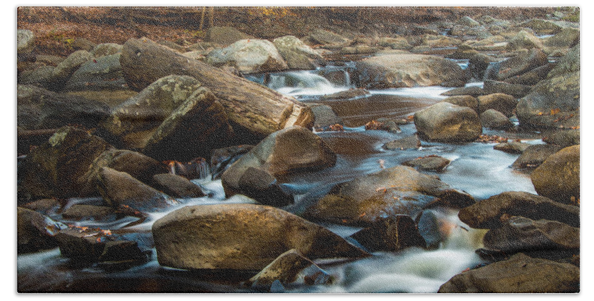 Water Bath Towel featuring the photograph Rock Creek by Ed Clark
