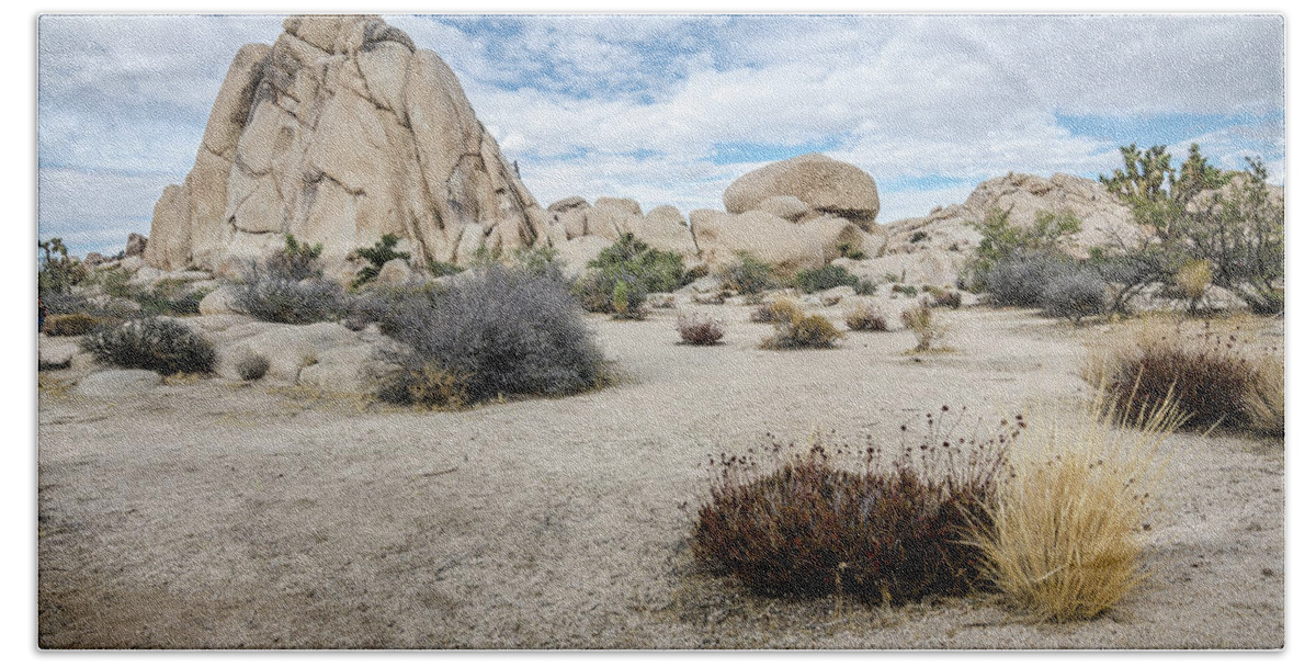 Joshua Tree Hand Towel featuring the photograph Rock Tower No.2 by Margaret Pitcher