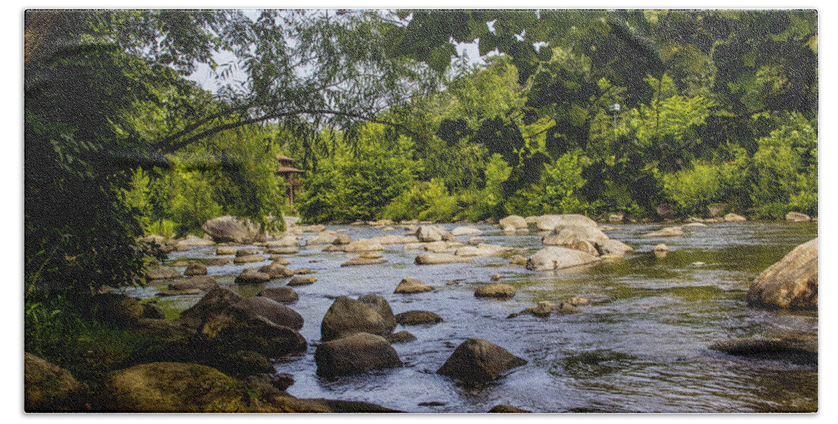 River Bath Towel featuring the photograph Rocky Broad River by Allen Nice-Webb