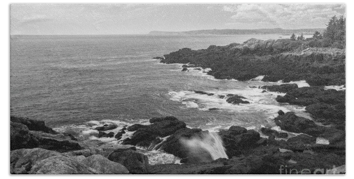 Rocky Coastline Downeast Maine Bath Towel featuring the photograph Rocky Coastline Downeast Maine by Alana Ranney