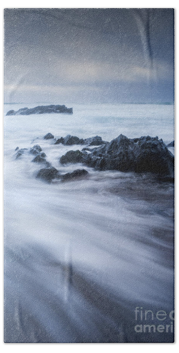 Coast Bath Towel featuring the photograph Rocky Cove by David Lichtneker