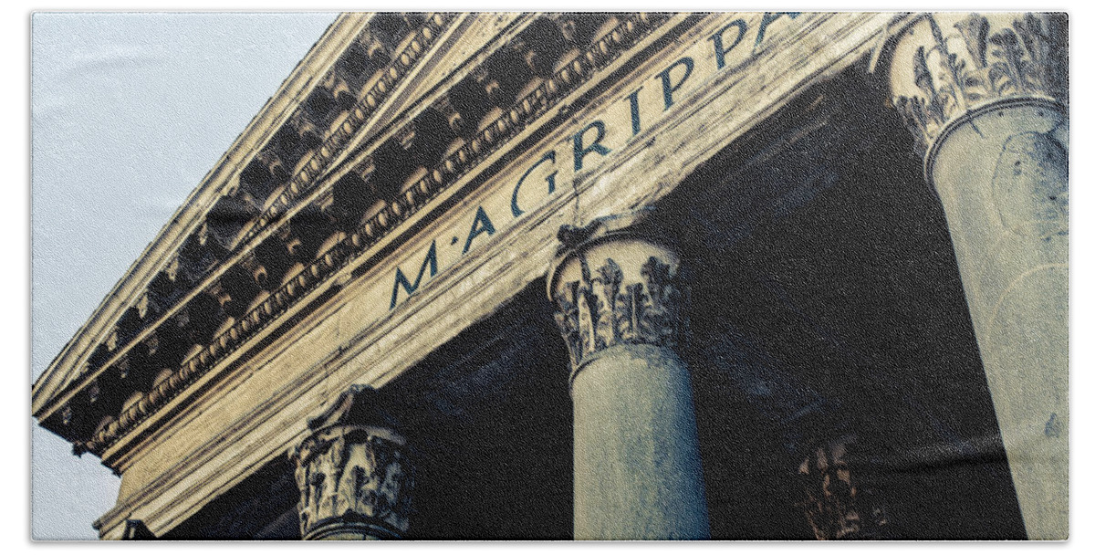 Rome Bath Towel featuring the photograph Rome - The Pantheon 2 by AM FineArtPrints