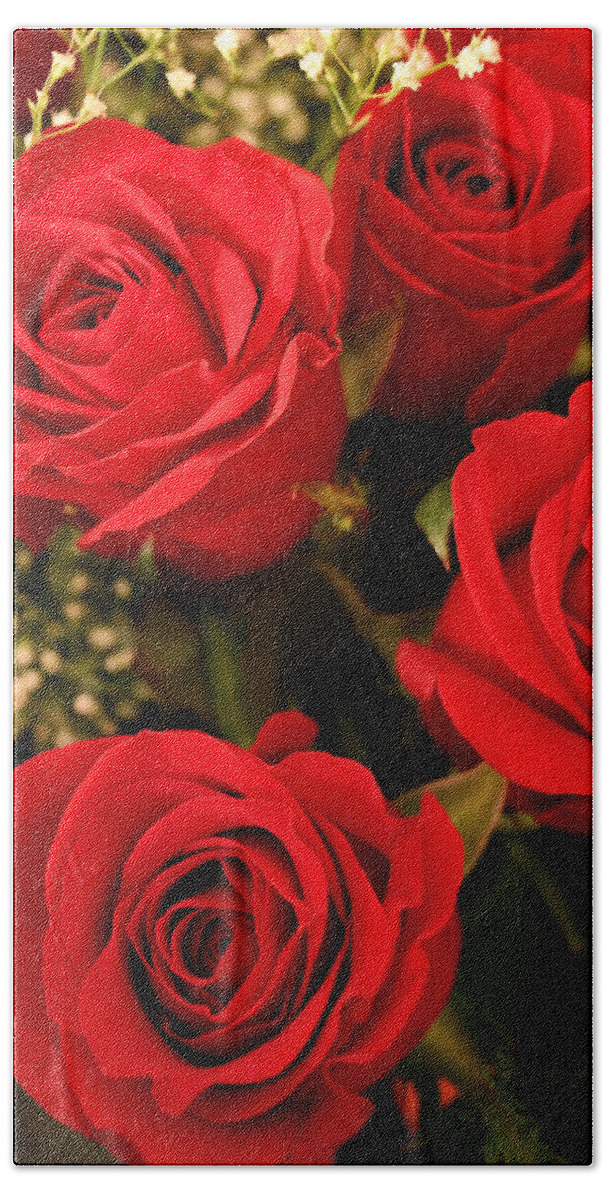 Rose Hand Towel featuring the photograph Roses are Red by Kristin Elmquist