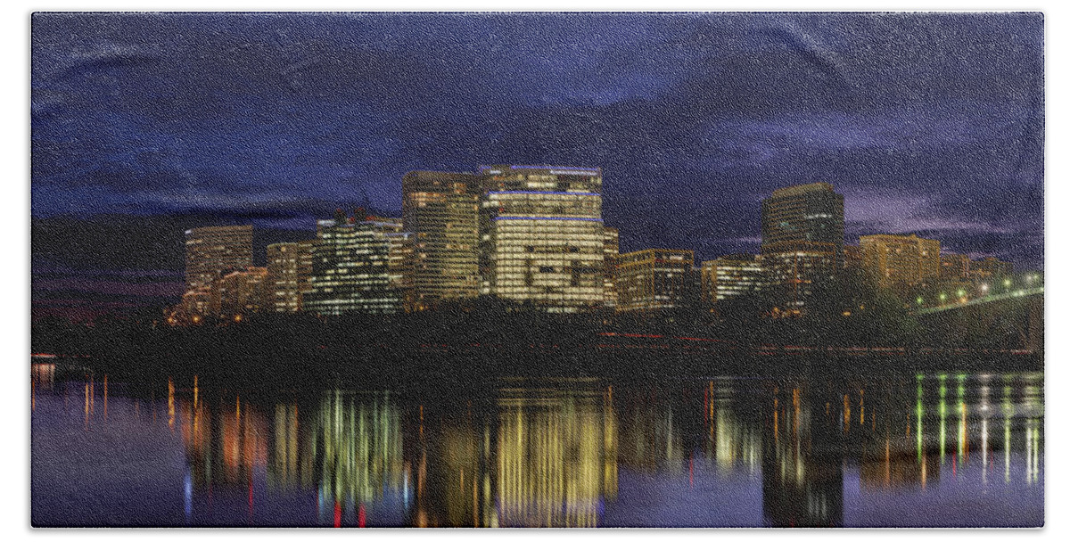 Skyline Bath Towel featuring the photograph Rosslyn Skyline by Metro DC Photography