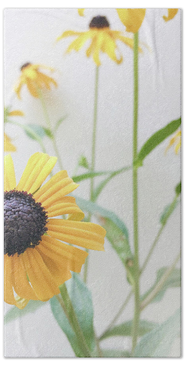 Yellow Bath Towel featuring the photograph Rudbeckia 1 by Cindy Garber Iverson