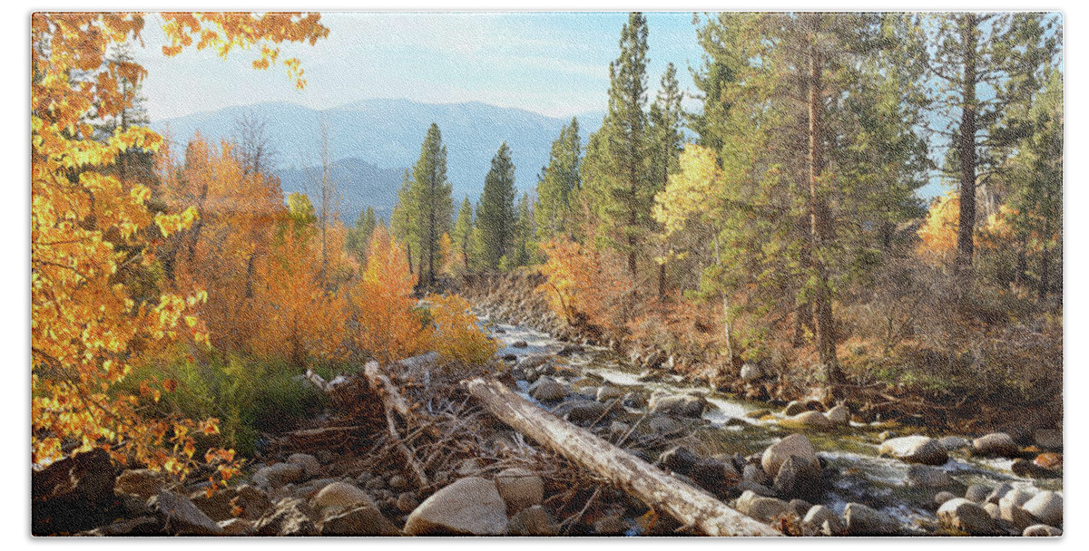 Autumn Hand Towel featuring the photograph Rugged Sierra Beauty by Brian Tada