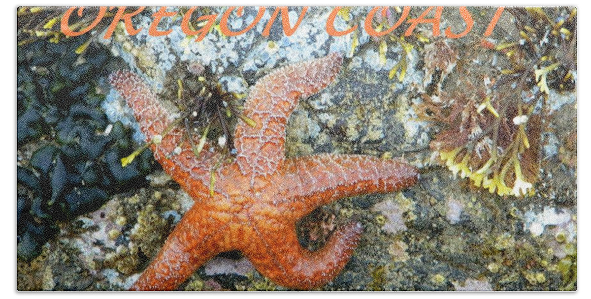 Starfish Bath Towel featuring the photograph Running Starfish by Gallery Of Hope 