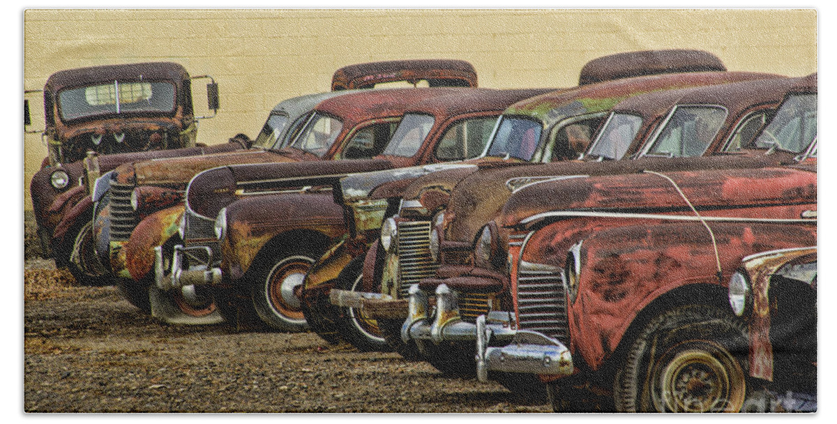 Cars. Vehicles Bath Towel featuring the photograph Rusty Row by Steven Parker