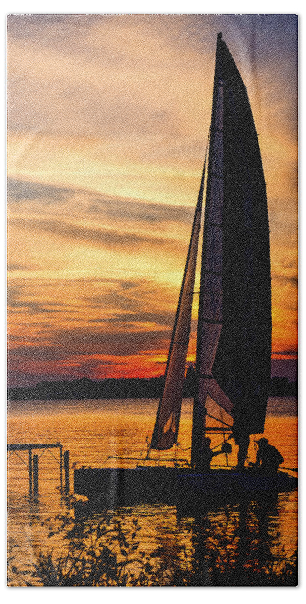 Capitol Hand Towel featuring the photograph Sailing - Lake Monona - Madison - Wisconsin by Steven Ralser