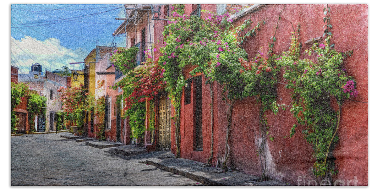 Street Bath Towel featuring the photograph San Miguel Streets by David Meznarich