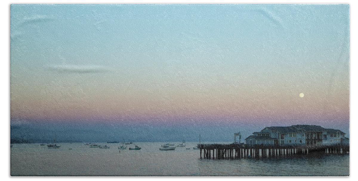 Santa Barbara Bath Towel featuring the photograph Santa Barbara pier at dusk by Andy Myatt