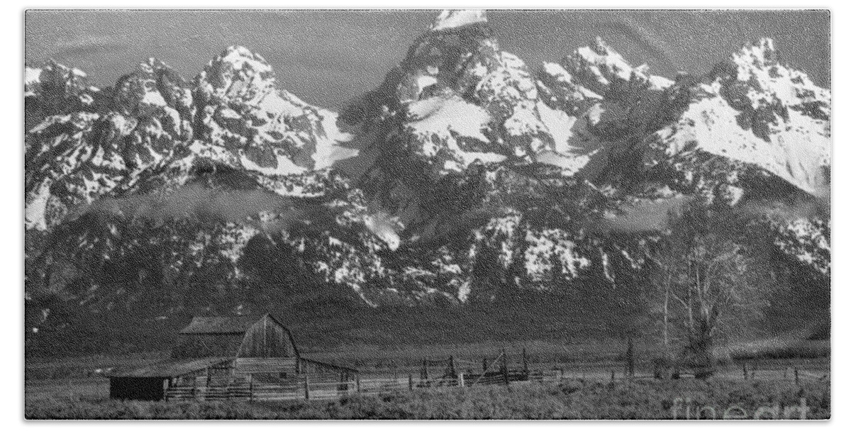 Black And White Bath Towel featuring the photograph Scenic Mormon Homestead Black And White by Adam Jewell