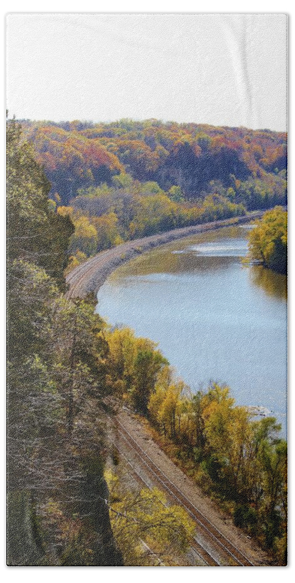 Palisade State Park Hand Towel featuring the photograph Scenic View by Bruce Bley