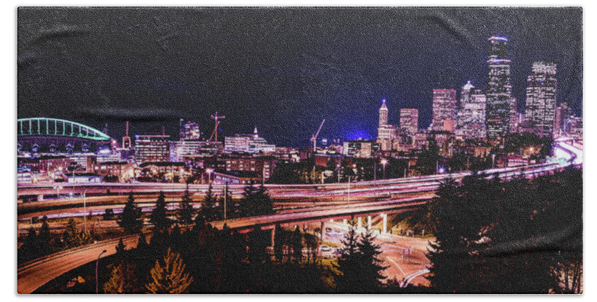 Seattle Hand Towel featuring the photograph Seattle Night by Judi Kubes