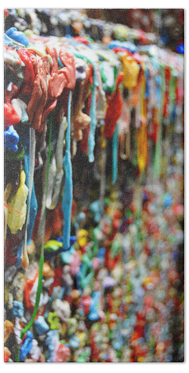 Gum Bath Towel featuring the photograph Seattle Post Alley Gum Wall by Pelo Blanco Photo