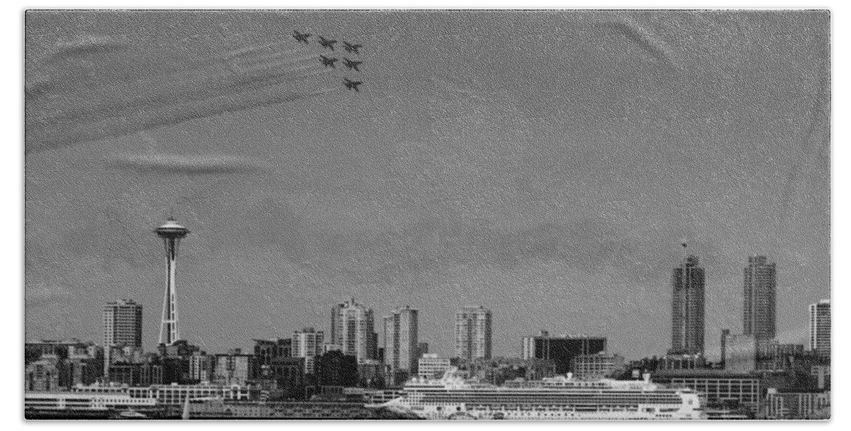 Seattle Bath Towel featuring the photograph Seattle Seafair Blue Angels by David Gleeson