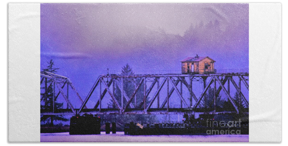 Railroad Bridge Bath Towel featuring the photograph Setting High Above by Merle Grenz