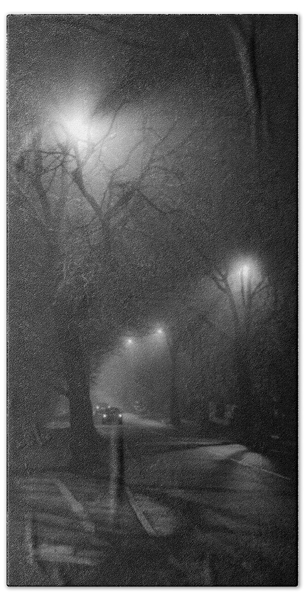 Fog Bath Towel featuring the photograph Street Noir by Dorit Fuhg