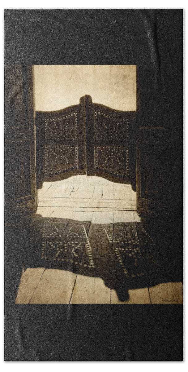 Texture Bath Towel featuring the photograph Shadow Magic by Lucinda Walter