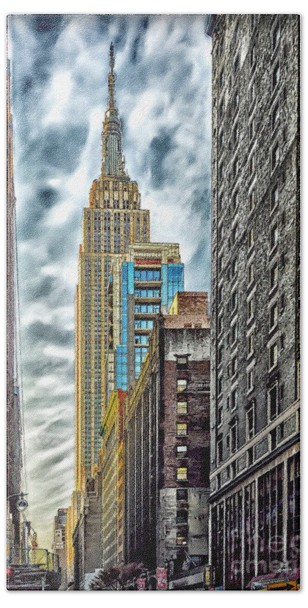 New York City Bath Towel featuring the photograph Sights in New York City - Skyscrapers 10 by Walt Foegelle