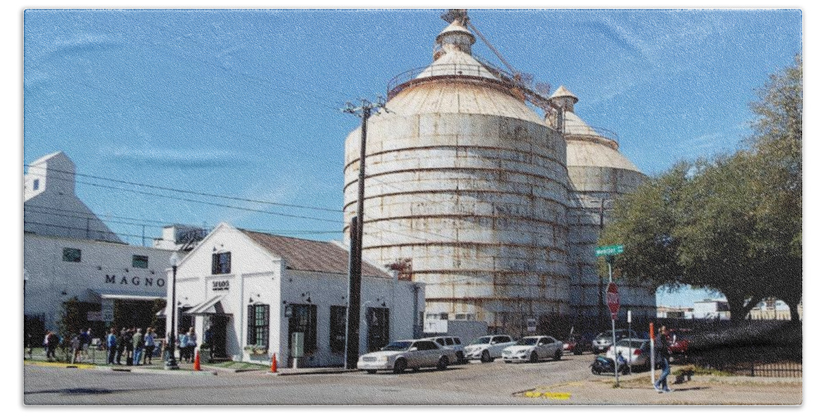 Silos At Waco Texas Bath Towel featuring the photograph Sixth and Webster 2017AD after demo by Michael Dillon