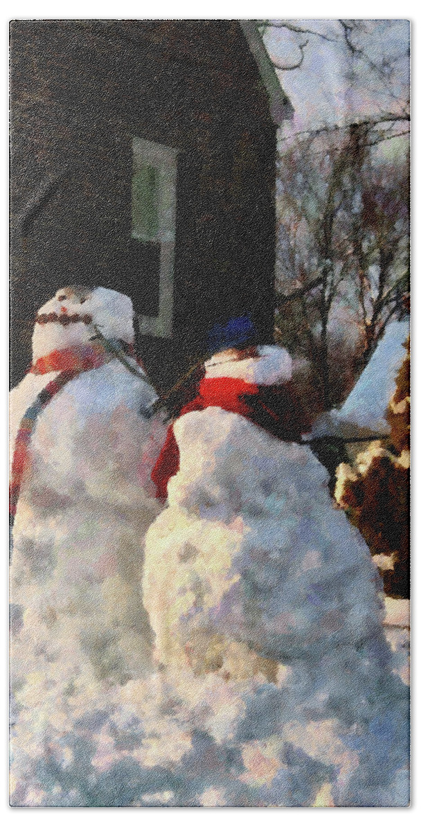 Winter Bath Towel featuring the photograph Snow Couple by Susan Savad