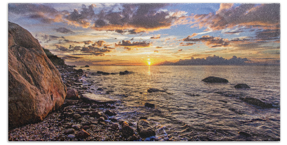 Southold Hand Towel featuring the photograph Southold Sunset by Robert Seifert