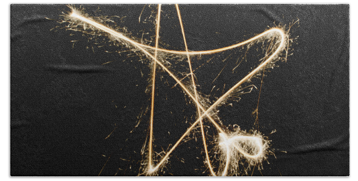 Long Exposure Bath Towel featuring the photograph Sparkling Star by Helen Jackson