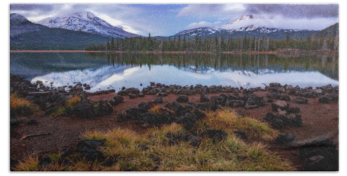 Lake Bath Towel featuring the photograph Sparks Lake by Cat Connor
