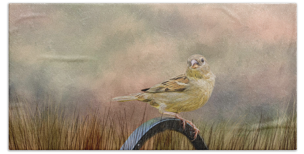 Sparrow Bath Towel featuring the photograph Sparrow in the Grass by Cathy Kovarik