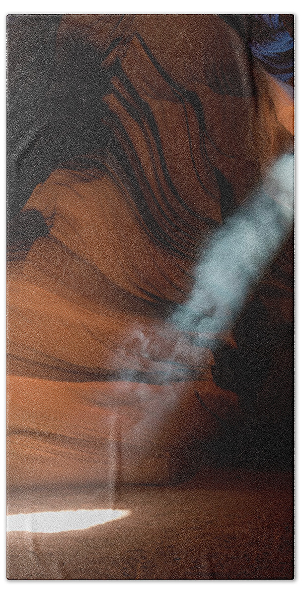 Antelope Canyon Bath Towel featuring the photograph Spotlight by Bryan Xavier