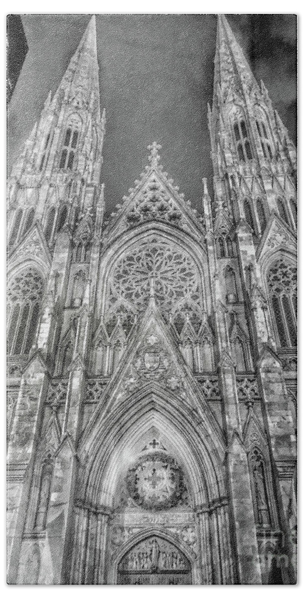 Church Hand Towel featuring the photograph St. Patricks Cathedral by Eleanor Abramson