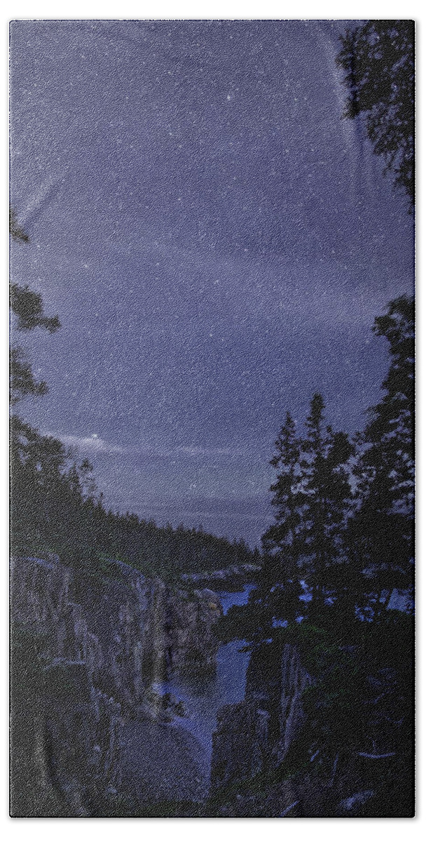 Schoodic Bath Towel featuring the photograph Stars Over Raven's Roost by Brent L Ander