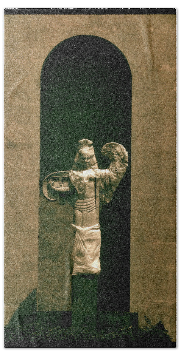 Art Deco Statue Bath Towel featuring the photograph Statues Individual #3 by David Chasey