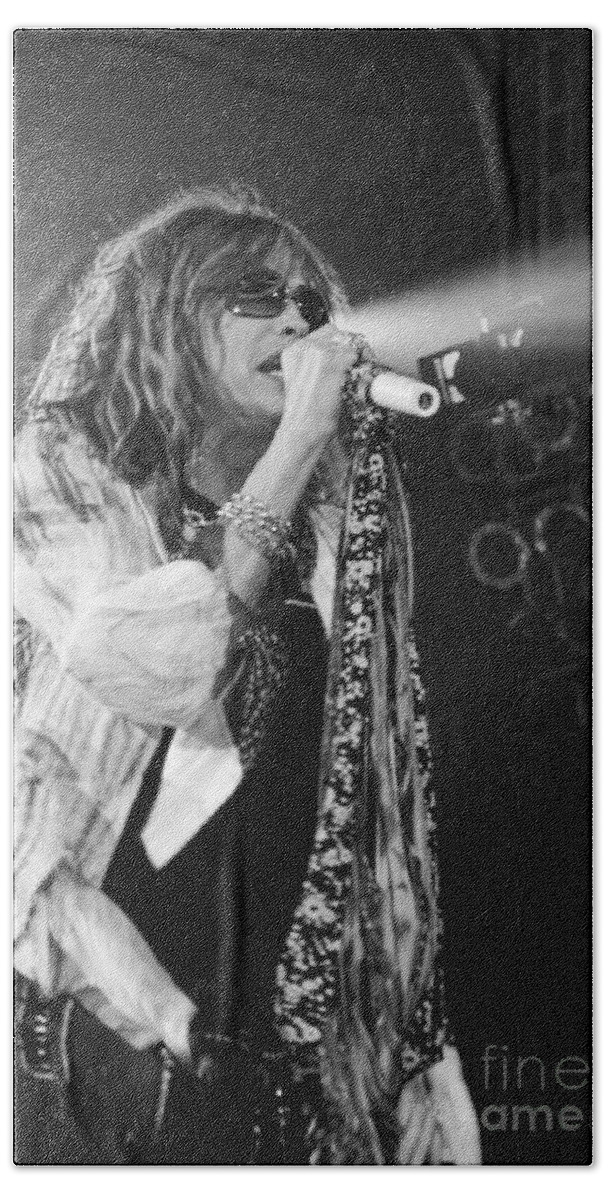 Steven Tyler Bath Towel featuring the photograph Steven Tyler in Concert by Traci Cottingham