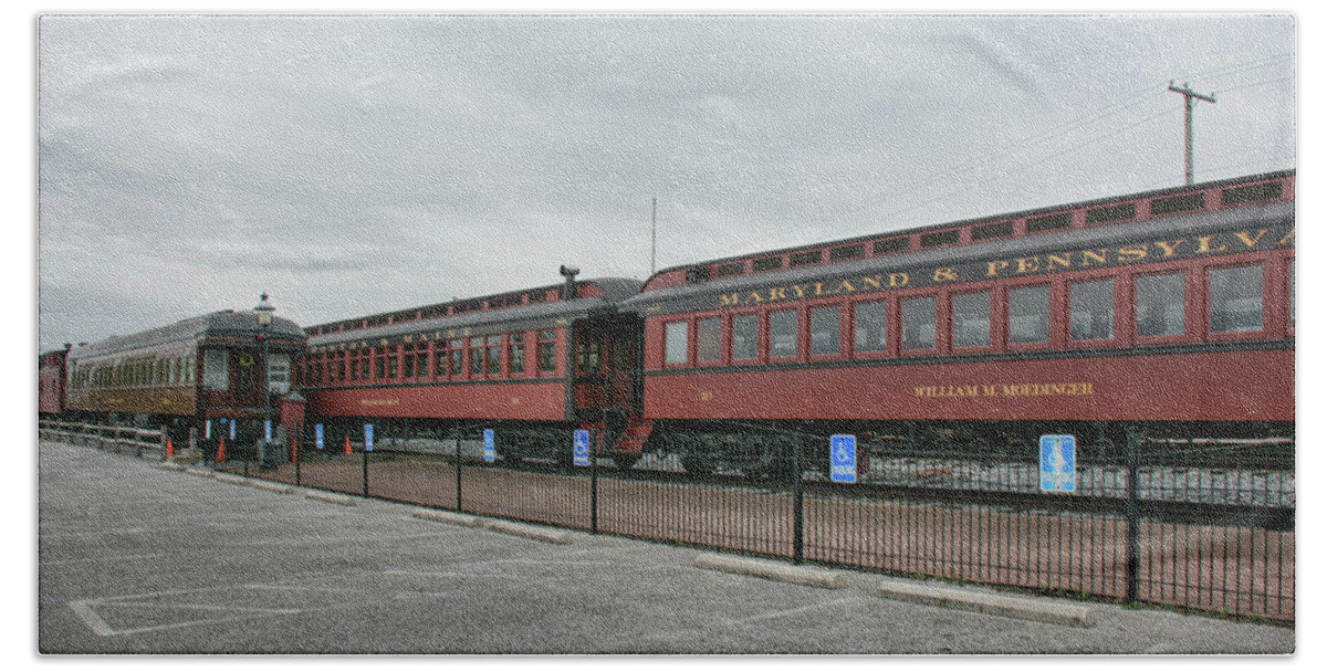Railroad Hand Towel featuring the photograph Strasburg Railroad by John Black