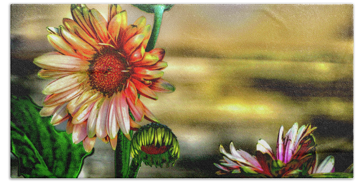 Flower Bath Towel featuring the photograph Summer Daisy by William Norton