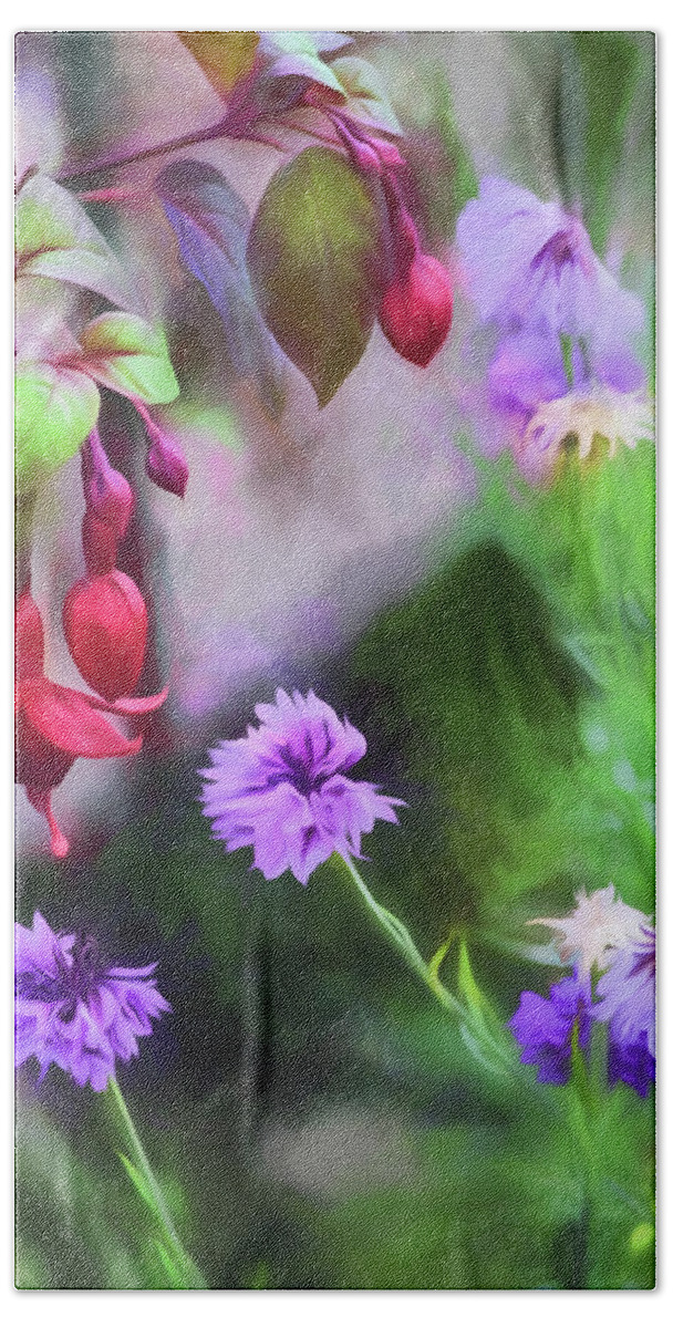 Painterly Hand Towel featuring the painting Summer Garden 1 by Bonnie Bruno
