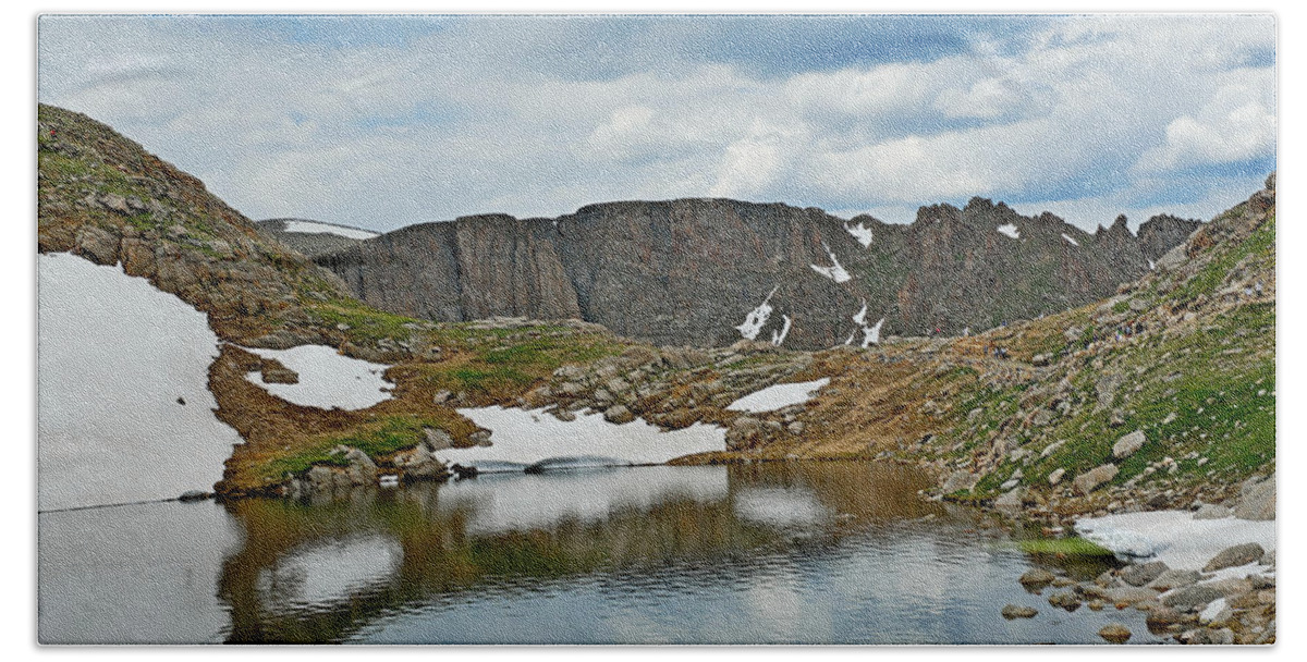 Summer Bath Towel featuring the photograph Summit Lake in Summer by Robert Meyers-Lussier