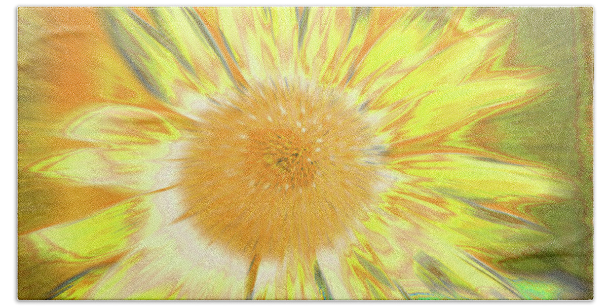 Sunflowers Bath Towel featuring the photograph Sunking by Cris Fulton