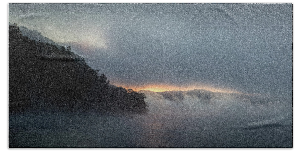 Fog Bath Towel featuring the photograph Sunrise In The Blue Mist by Randall Evans