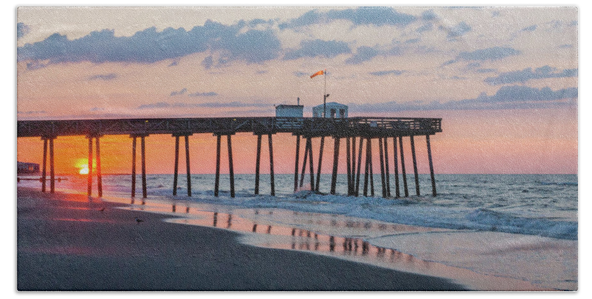 Ocean City New Jersey Bath Towel featuring the photograph Sunrise Ocean City Fishing Pier by Photographic Arts And Design Studio