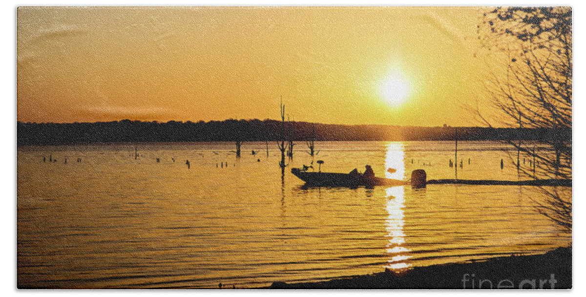 Water Hand Towel featuring the photograph Sunrise on Lake Fork by Scott Pellegrin
