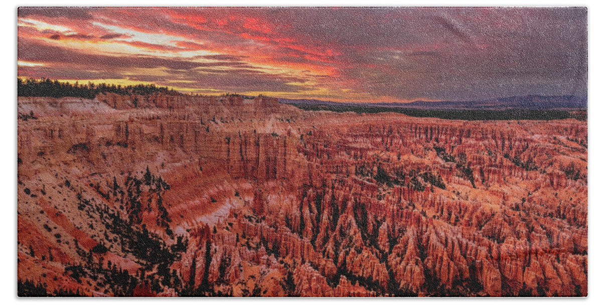 Blue Bath Towel featuring the photograph Sunset Clouds Over Bryce Canyon by John Hight